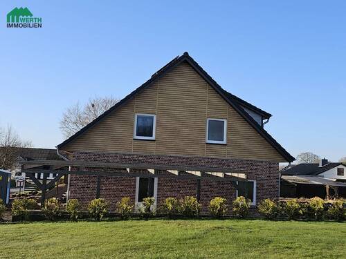 jetzt mit Carport - 