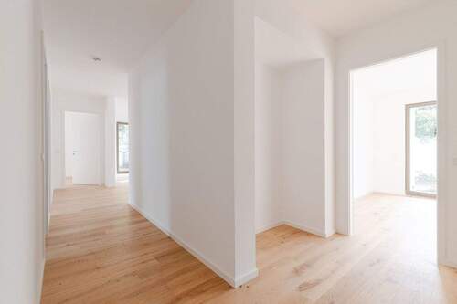 Entrée - 4 Zimmer Etagenwohnung zum Kaufen in Frankfurt am Main