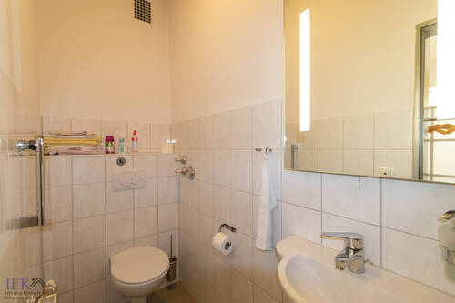 WC - Büro mit 71,40 m&sup2; in Weilheim in Oberbayern zum Kaufen