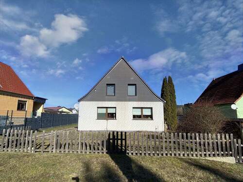 Straßenansicht - 5 Zimmer Einfamilienhaus zum Kaufen in Kyffhäuserland