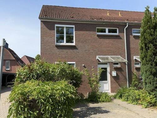 Hausansicht - Charmantes Reihenendhaus in ruhiger Lage nahe dem Fischerweg