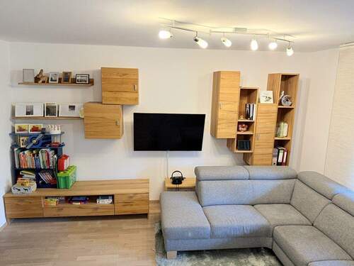 Wohnzimmer - 4 Zimmer Etagenwohnung in Röthenbach an der Pegnitz