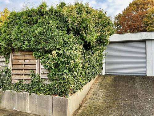 Garage - 4 Zimmer Doppelhaushälfte in Oyten