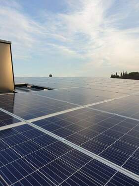 PV Anlage Dach 25KWp - Etagenwohnung mit 210,00 m² in Burgthann zum Kaufen