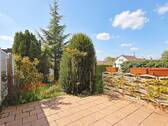 Sonnige Terrasse mit Blick in den Garten - Reihenmittelhaus mit 144,00 m&sup2; in Böblingen zum Kaufen