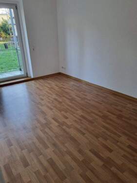 20241105_093317_resized.jpg - 2 Zimmer Etagenwohnung in Chemnitz