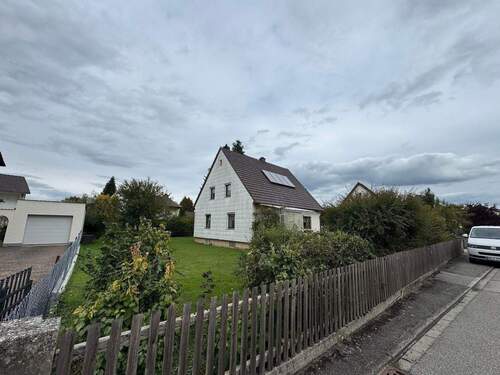 Ansicht West.jpg - Einfamilienhaus mit 170 m² WohnNutzfläche auf 755 m² Grundstück in Altmühldorf