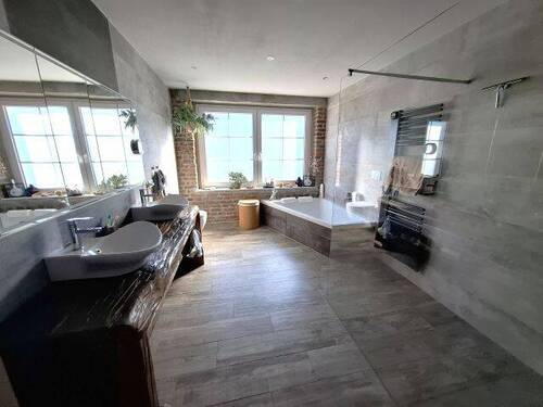Traumbad
- 