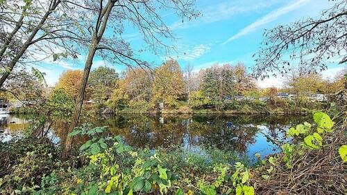 Bild 1 - Baugrundstück mit Wasserblick in zwischen Grünau und Adlershof in bevorzugter Lage!