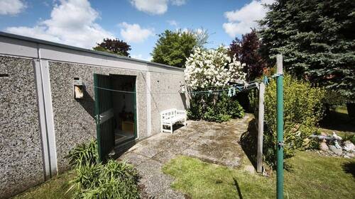 ... Zugang zur Garage - 