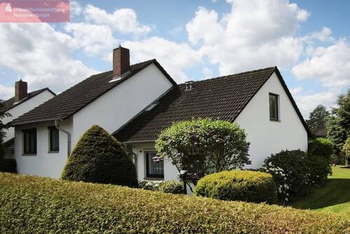 Doppelhaushälfte in Splitlevelbauweise - Alles außer gewöhnlich! - 368.700,00&nbsp;EUR Kaufpreis, ca.&nbsp; 128,60&nbsp;m&sup2;&nbsp;Wohnfl&auml;che