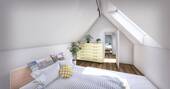 Schlafzimmer Scheune links unten - 