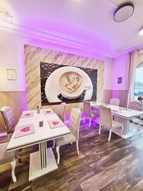 Gewerbe - Mehrfamilienhaus, Wohnhaus mit 236,00 m&sup2; in Heide zum Kaufen