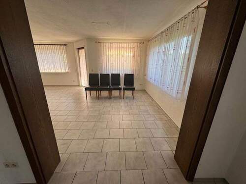 Durchgang ins Wohnzimmer - 
