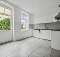 +++Charmante Altbau-4-Raum-Wohnung (119,75 m2) mit teilbarem Flur & heller Küche mit Durchreiche!+++ - Neustadt