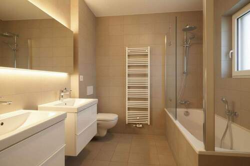 Bad - 3 Zimmer Etagenwohnung in Oberboihingen