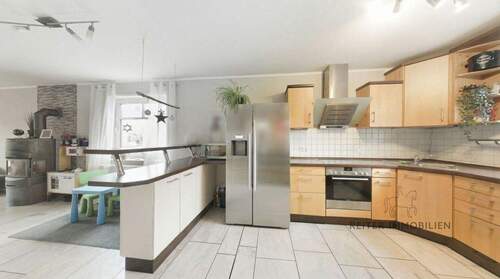 EG: offene Wohnküche inkl. Einbauküche - 