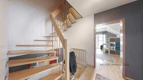 1. OG: Treppe zum Dachgeschoss - 