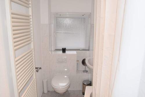 Badezimmer - 2 Zimmer Etagenwohnung in Frankfurt am Main