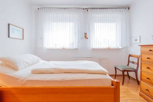 Schlafzimmer EG - 