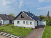 Hausansicht - Gepflegtes Einfamilienhaus mit Keller u. Garage in ruhiger, familienfreundlicher Lage von Büdelsdorf