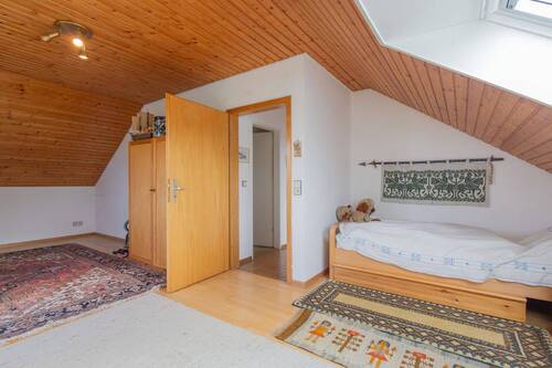 Zimmer 3 im Dachgeschoss - 