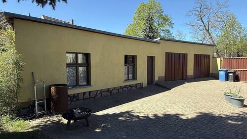 Garagen und Werkstatt - 