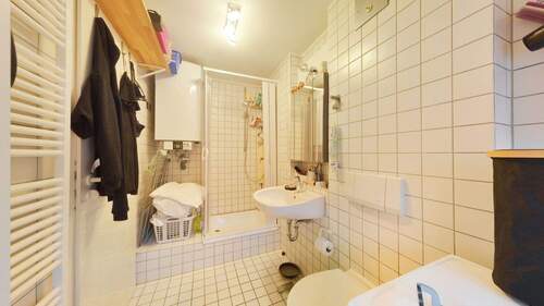 Bad mit Tageslicht Dachgeschoss - 