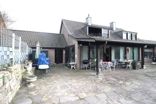 EG - Außen-/Gartenbereich - 7 Zimmer Mehrfamilienhaus, Wohnhaus in Düsseldorf