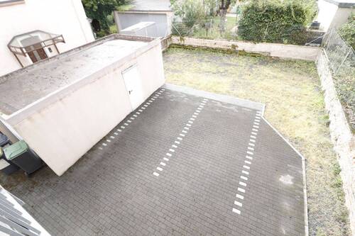 Garten/Parkplätze Ansicht I - 