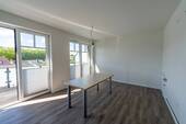 Lichtdurchflutete Küche - 4 Zimmer Etagenwohnung zum Kaufen in Heiligenhafen