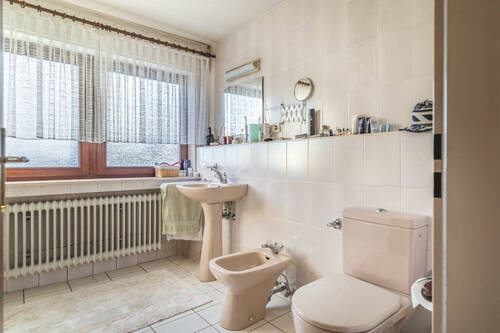Badezimmer 1. OG - 
