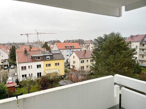 Balkon - 1 Zimmer Etagenwohnung in Frankfurt am Main