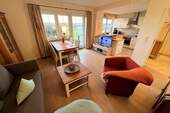 Wohn- und Esszimmer mit Südterrasse - 3 Zimmer Etagenwohnung in Nieblum