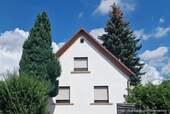 Straßenseite - 5 Zimmer Einfamilienhaus zum Kaufen in Karben / Groß-Karben