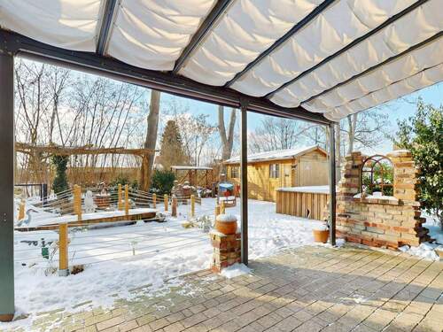 Titelbild - Einfamilienhaus von 2013 - mit Kamin, Wärmepumpe und idyllischem Garten