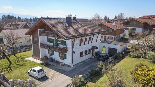 Außenansicht - Mehrfamilienhaus mit Weitblick - 970.000,00&nbsp;EUR Kaufpreis, ca.&nbsp; 234,00&nbsp;m&sup2;&nbsp;Wohnfl&auml;che