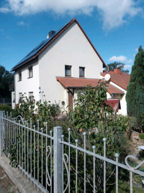 901b42dc-d70c-4912-8078-ce041e22560f - Vielseitiges Wohnensemble mit drei Wohneinheiten, großem Grundstück und moderner Ausstattung