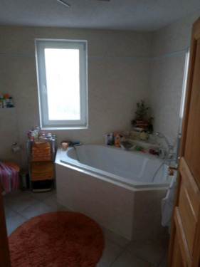 ad6ab788-912a-4d95-bd0c-22de363a00a8 - 