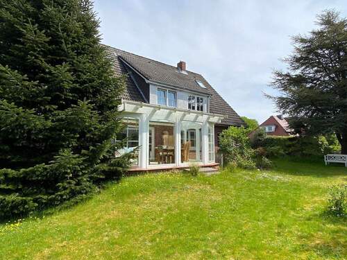 Garten - 9 Zimmer Mehrfamilienhaus, Wohnhaus in Wyk