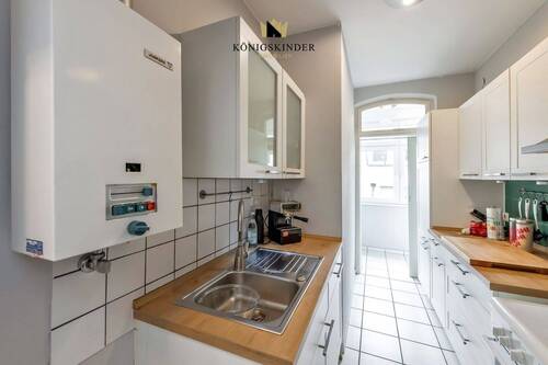 Küche mit anschließender Loggia - 