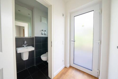 Gäste-WC im Erdgeschoss - 