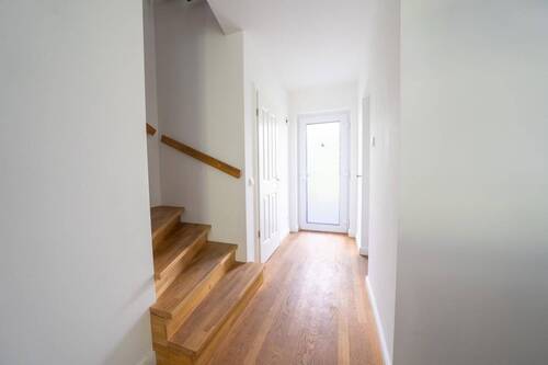 Eingangsbereich - 6 Zimmer Reihenmittelhaus zum Kaufen in Hamburg