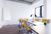 Schreibtischplätze in Büro - 