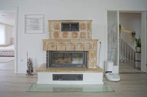 Kachelofen m Wohnzimmer - 