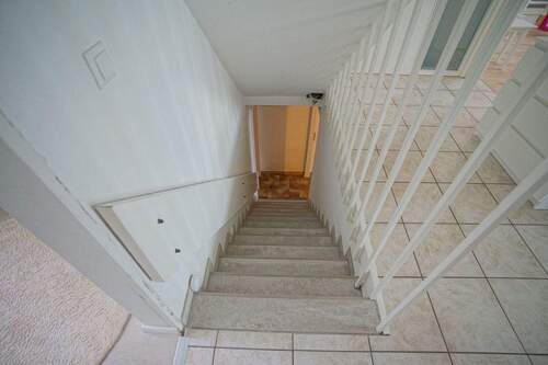 Treppe in den Keller - 