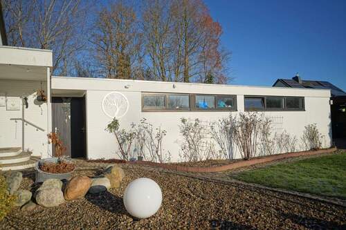 Garagen (Rückseite) - 