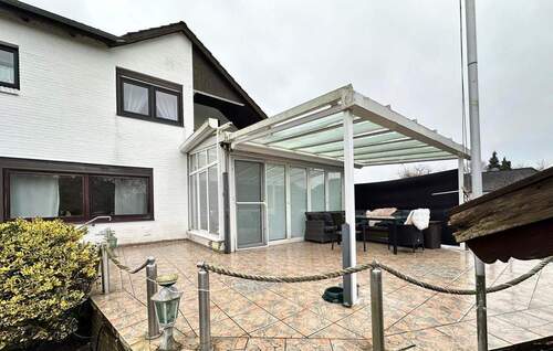 überdachte Terrasse - 