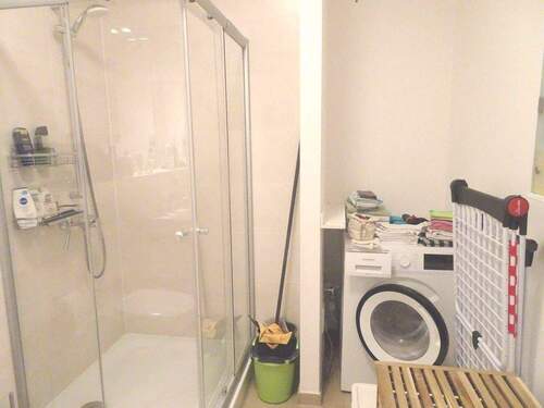 innenliegendes Duschbad mit WM-Anschluss - 