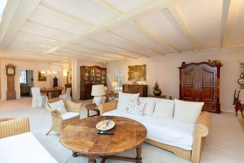 Wohn-/Esszimmer (III) - 